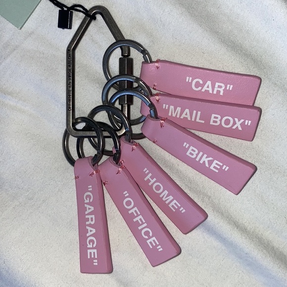 Off- White Multiple Label Key Ring - Picture 2 of 7